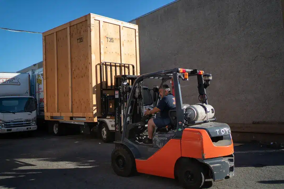 Vault Storage vs Self-Storage